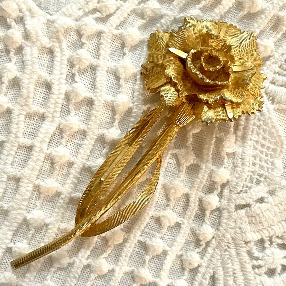 Vintage BSK Gold Flower Brooch
